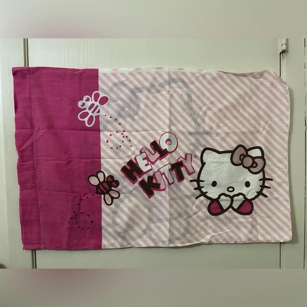 Hello Kitty Double Sided Printed Pillow Case  19 1/2 by 29 1/2 faded a tad ⚠️